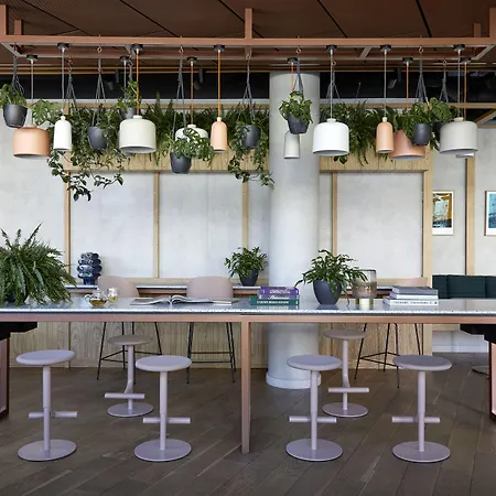 Puro Centrum 4* وودج